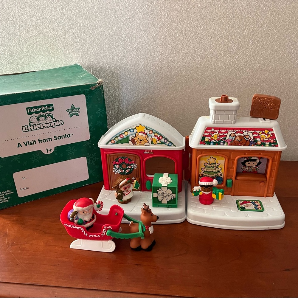 Fisher-Price Little People Santa's Holiday Adventure Playset